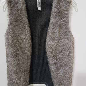 girls Beauties gray f a u x fur open front vest size medium color gray